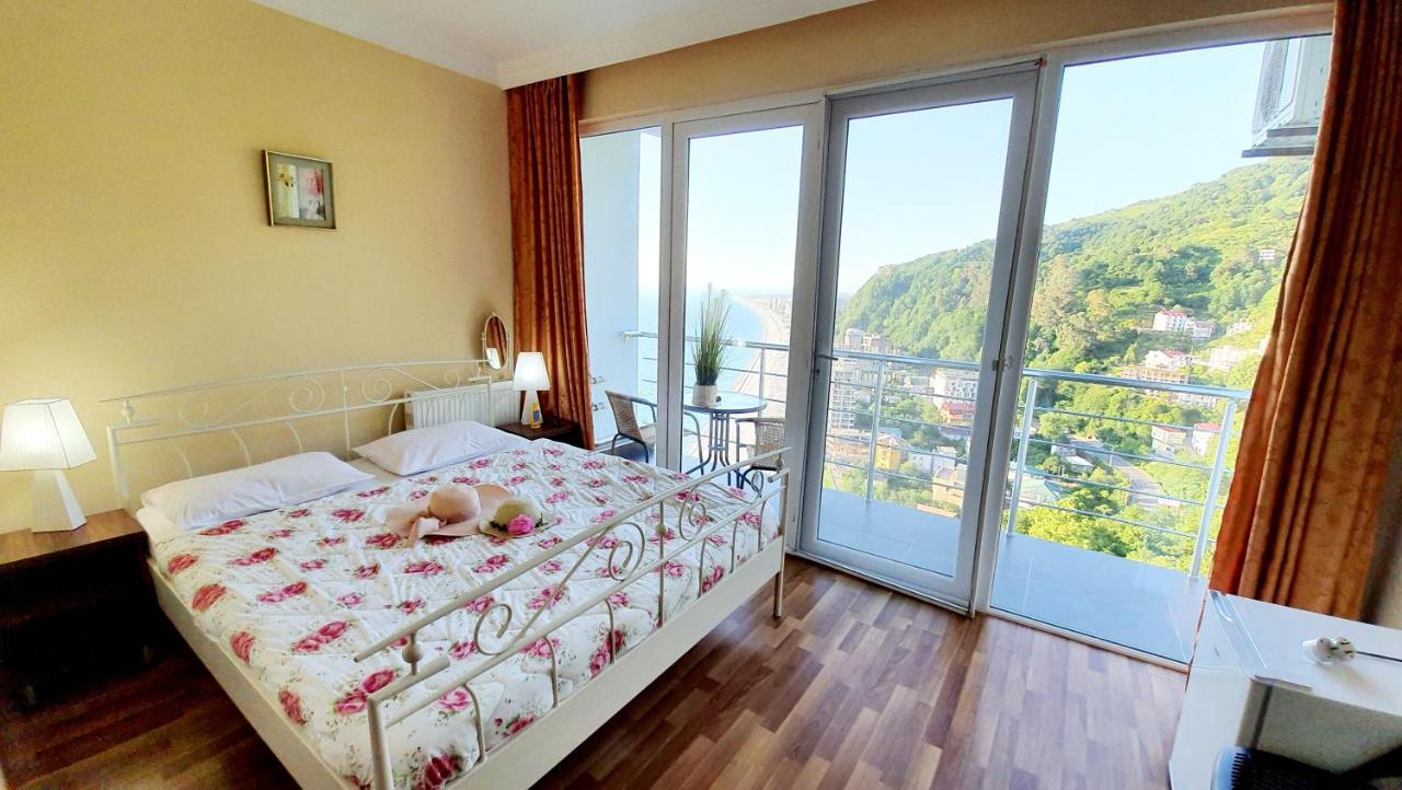 Calypso Kvariati Hotel Экстерьер фото
