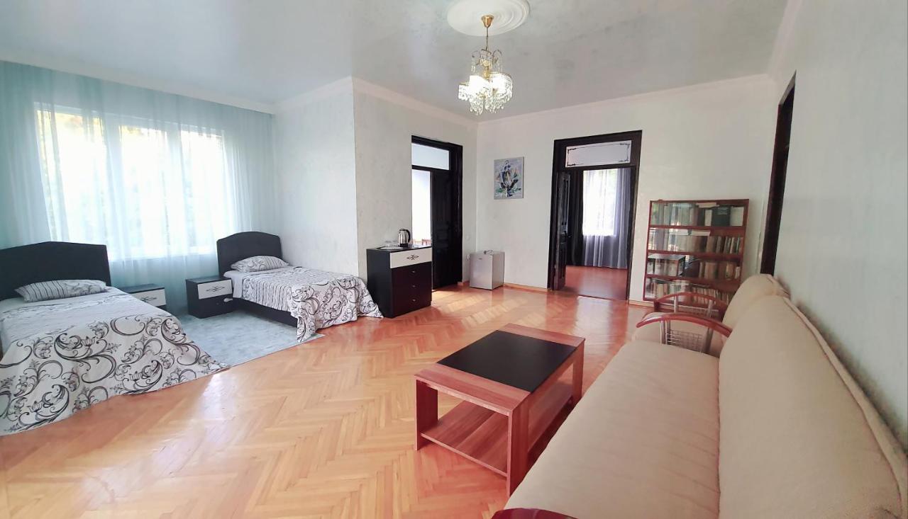 Calypso Kvariati Hotel Экстерьер фото