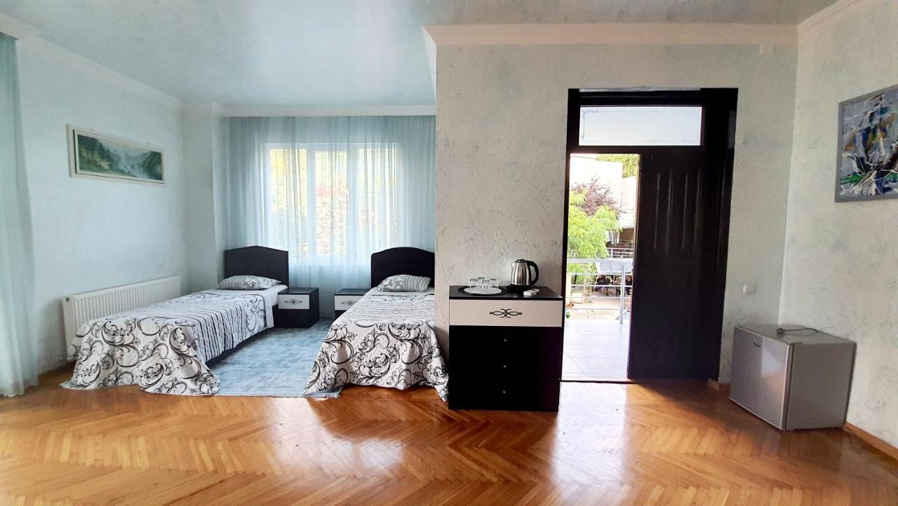 Calypso Kvariati Hotel Экстерьер фото