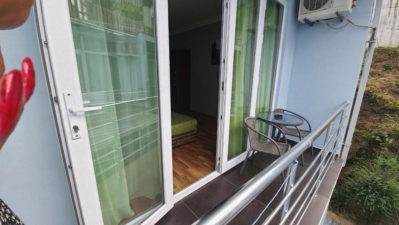 Calypso Kvariati Hotel Экстерьер фото